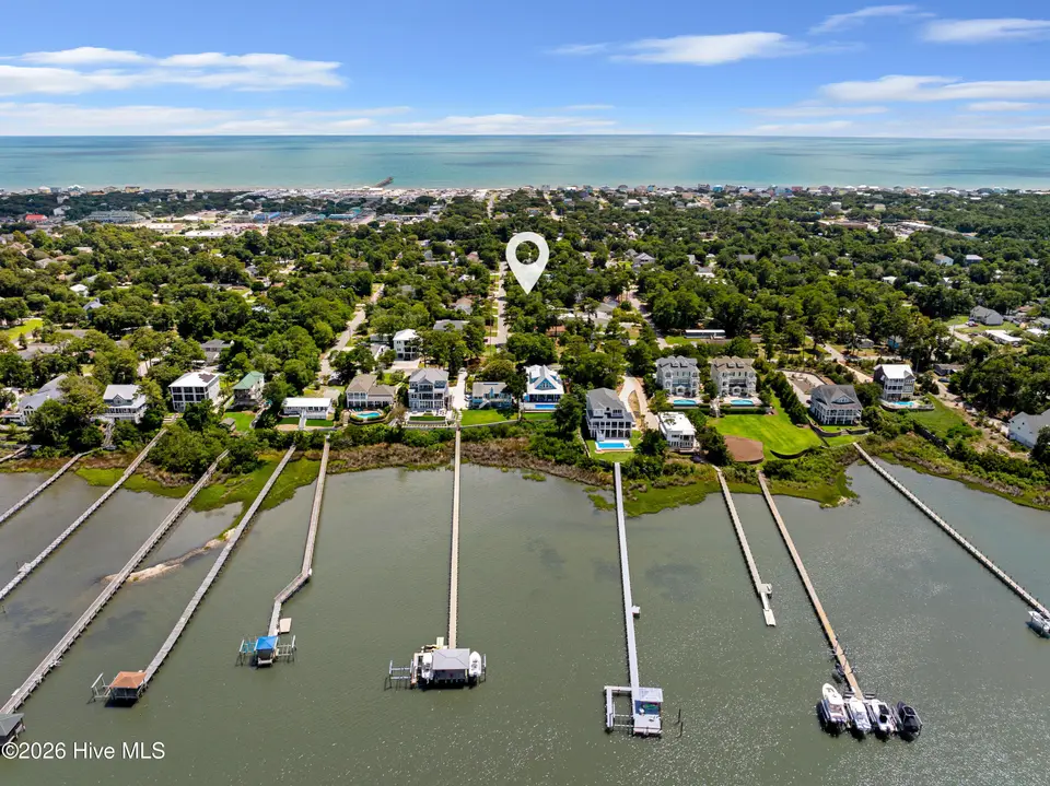 311 Lamroc Drive, Emerald Isle, NC 28594 – photo 1 of 16: Vacant lot in Emerald Isle