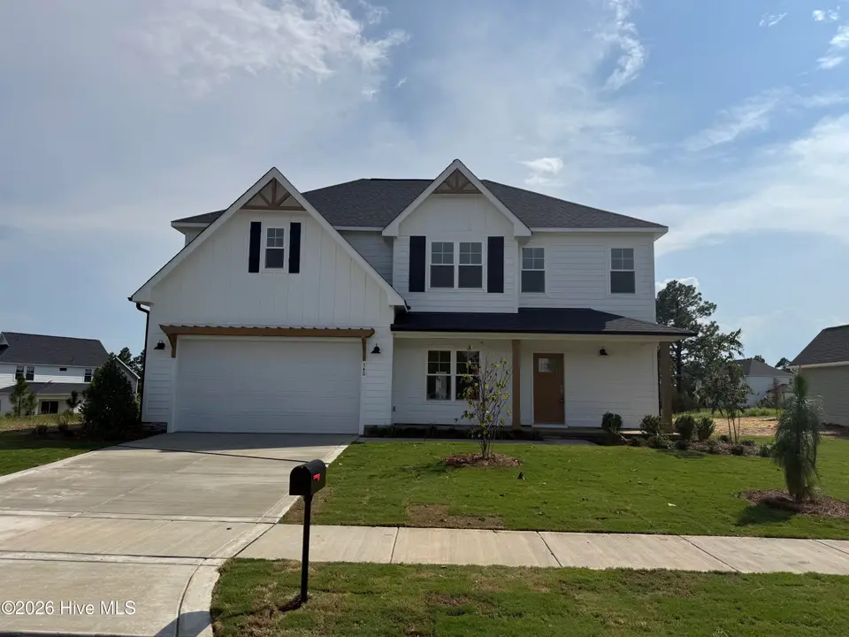 540 Amersham Road, Carthage, NC 28327 – photo 1 of 3: IMG_1756