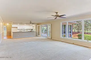 16 Bogie Drive, Whispering Pines, NC 28327 – photo 11: Living space