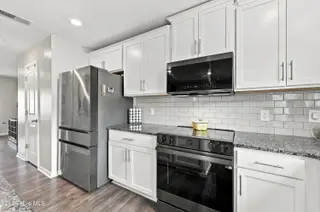 414 Frida Road, New Bern, NC 28560 – photo 13: Kitchen