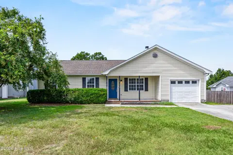496 Sand Ridge Rd, Hubert