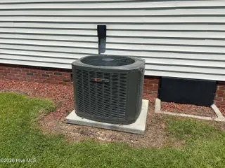 208 Pinewood Drive, New Bern, NC 28562 – photo 14: IMG_0947