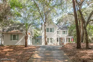17 Sabal Palm Trail, Bald Head Island, NC 28461 — 5-bedroom home in BHI (Bald Head Island), Bald Head Island, NC, photo 2 of 42: images-54