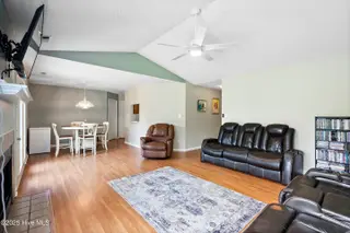 411 Spring Drive, Jacksonville, NC 28540 – photo 17: mls-DSC07554