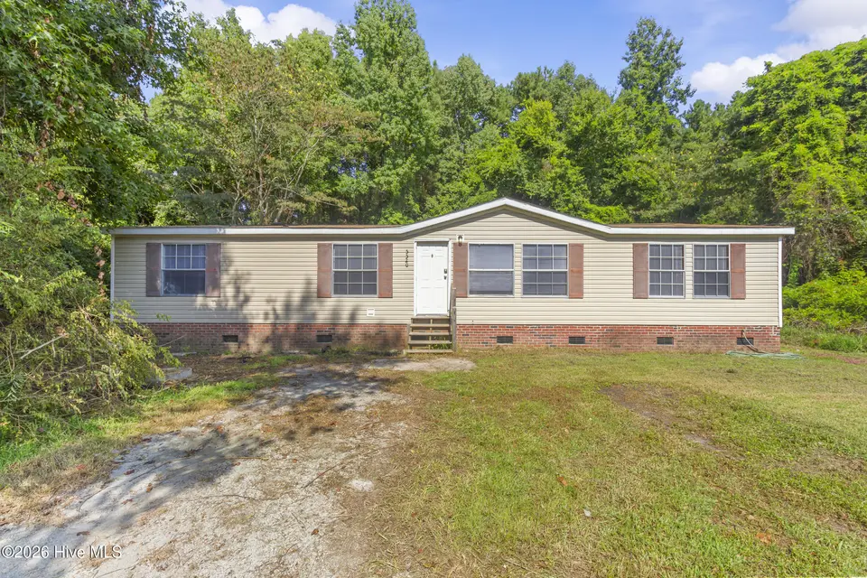 5520 County Line Road, New Bern, NC 28562 – photo 1 of 47: 5520 County Line Road