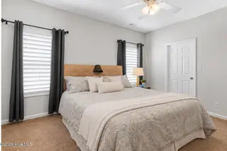 221 Palomino Lane, Swansboro, NC 28584 – photo 16: Declutted bedroom
