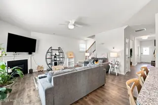 1012 Kellie Court, New Bern, NC 28562 – photo 10: 36-web-or-mls-DSC_6786_edit