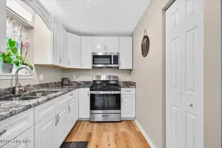 1081 Harbor Drive, Calabash, NC 28467 – photo 15: 20-https---www.kahunaphoto.com--13