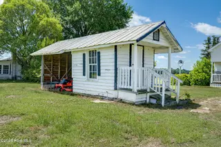 1352 Cornwallis Road, Rose Hill, NC 28458 — 3-bedroom home, Rose Hill, NC, photo 10 of 45
