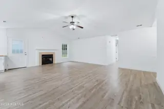 108 Jacqueline Drive, Havelock, NC 28532 – photo 6: DSC07331