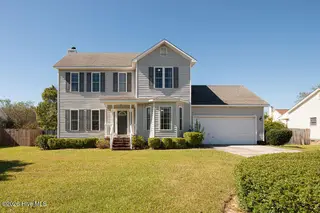 106 Sidney Lane, Jacksonville, NC 28540 — 4-bedroom home in Williamsburg Plantation, Jacksonville, NC, photo 2 of 55: DSC_2540