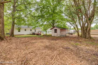 121 Laurel Drive, Wilmington, NC 28401 — 3-bedroom home in Wrightsboro Acres, Wilmington, NC, photo 16 of 18: 121LaurelDrive-7
