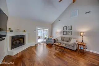 320 S Wedgewood Drive, Washington, NC 27889 – photo 6: 006 Living Room - Copy