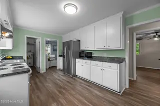 210 Glenburnie Drive, New Bern, NC 28560 – photo 19: 34-web-or-mls-DSC_4393