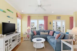 840 Ocean Boulevard W, Holden Beach, NC 28462 – photo 5: 29-print-DSC00935