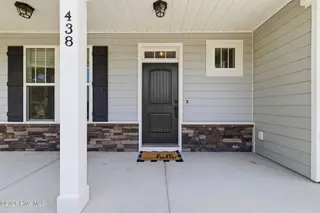 438 Scrub Oaks Drive, Hampstead, NC 28443 – photo 4: 7-web-or-mls-GI - 438 Scrub Oaks Dr - Li
