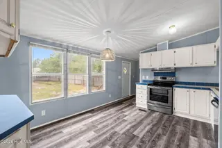 1172 Fifty Lakes Drive, Southport, NC 28461 — 3-bedroom manufactured home in Boiling Spring Lakes, Southport, NC, photo 16 of 52: 11-web-or-mls-CamMediallc.com (34 of 45)