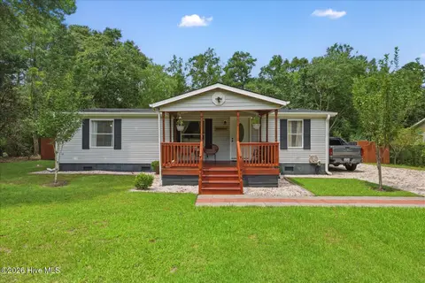 8716 Old Forest Drive NE, Leland