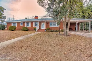 100 S Pineview Avenue, Goldsboro, NC 27530 – photo 1: Front