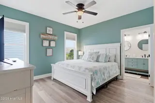 5205 E Pelican Drive, Oak Island, NC 28465 – photo 9: 12-web-or-mls-DSC06667