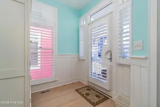 112 Sandpiper Court, Atlantic Beach, NC 28512 – photo 7: front door/ foyer