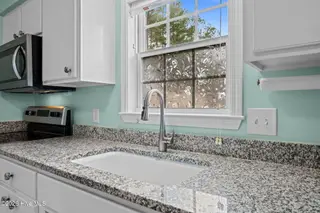 3607 Elizabeth Avenue, New Bern, NC 28562 – photo 17: 28-web-or-mls-DSC_5661