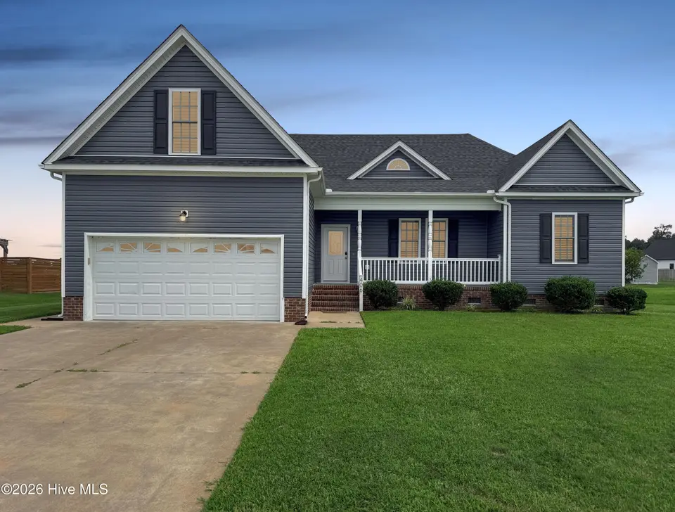 406 Spinnaker Street, Elizabeth City, NC 27909 – photo 1 of 34: 1 A MAIN PHOTO