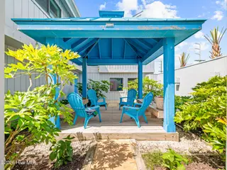 2604 S Shore Drive, Surf City, NC 28445 – photo 12: Courtyard