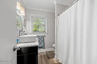 605 S May Street, Southern Pines, NC 28387 – photo 20: Full Bath