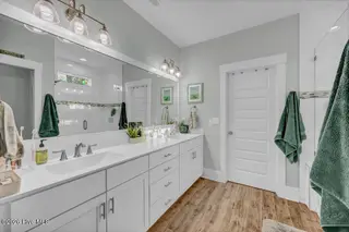 807 Atlanta Avenue, Carolina Beach, NC 28428 – photo 17: 025_img_8983_901