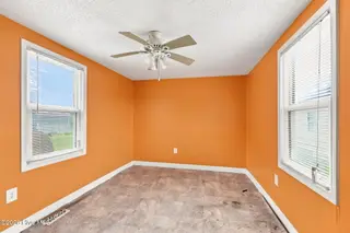 1106 Avery Street, Morehead City, NC 28557 – photo 16: 29-web-or-mls-1106-Avery-St-042_edit