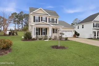 436 Island End Court, Wilmington, NC 28412 – photo 4: 47_img_9941_grass_542c7a9d-6236-421f-84d
