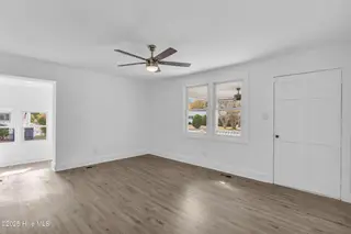 704 Vernon Drive, Jacksonville, NC 28540 – photo 6: dsc06449