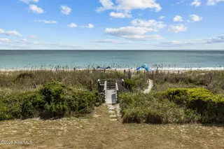 3307 Ocean Drive 2, Emerald Isle, NC 28594 – photo 5: 3307 Ocean Drive 2
