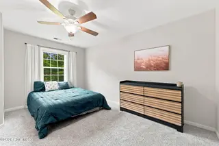 140 Crooked Run Drive, New Bern, NC 28560 – photo 15: Primary Bedroom