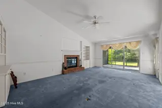 1506 Mona Passage Court, New Bern, NC 28560 – photo 6: 28-web-or-mls-DSC_9584