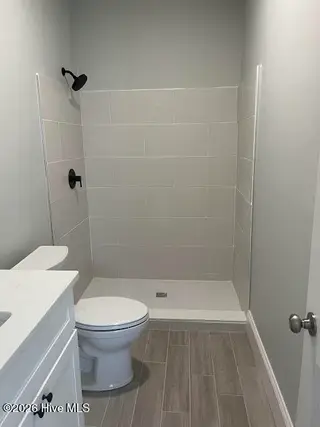 1312 Dock Street, Wilmington, NC 28401 – photo 10: Bathroom