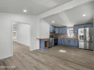 2073 Dawson Cabin Road, Jacksonville, NC 28540 — 3-bedroom home, Jacksonville, NC, photo 15 of 44: Kitchen
