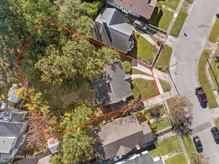 1910 Church Street, Wilmington, NC 28403 – photo 3: 42-web-or-mls-DJI_20251020150250_0937_D