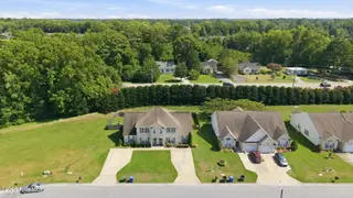 2036 Cambria Drive B, Greenville, NC 27834 – photo 11: IMG_4454