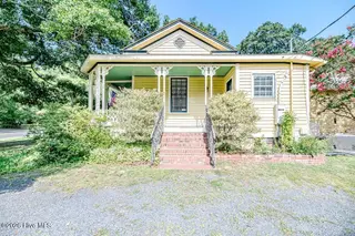 524 Carthage Street, Cameron, NC 28326 – photo 3: 2-9-2