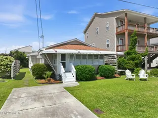 510 W Bogue Boulevard, Atlantic Beach, NC 28512 – photo 2: 510 W Bogue