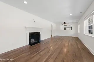 1705 River Drive, Morehead City, NC 28557 – photo 15: Living room