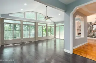 6321 Albatross Drive, New Bern, NC 28560 – photo 12: Sun Room