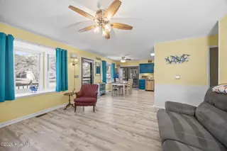 214 NE 50th Street, Oak Island, NC 28465 – photo 15: 14-web-or-mls-IMG_5495