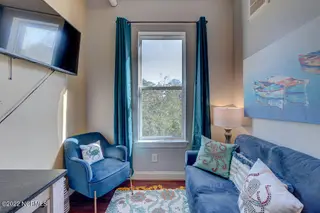 2906 Market Street Unit 202, Wilmington, NC 28403 – photo 8: 2906MarketStreetEdit-11