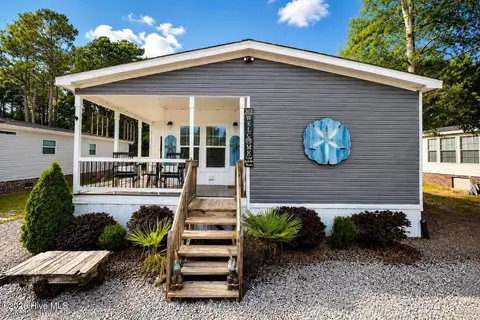 303 Live Oak Dr, Sunset Beach