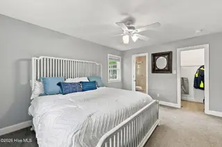 5203 Meadowbrook Drive, Trent Woods, NC 28562 – photo 5: Master Bedroom