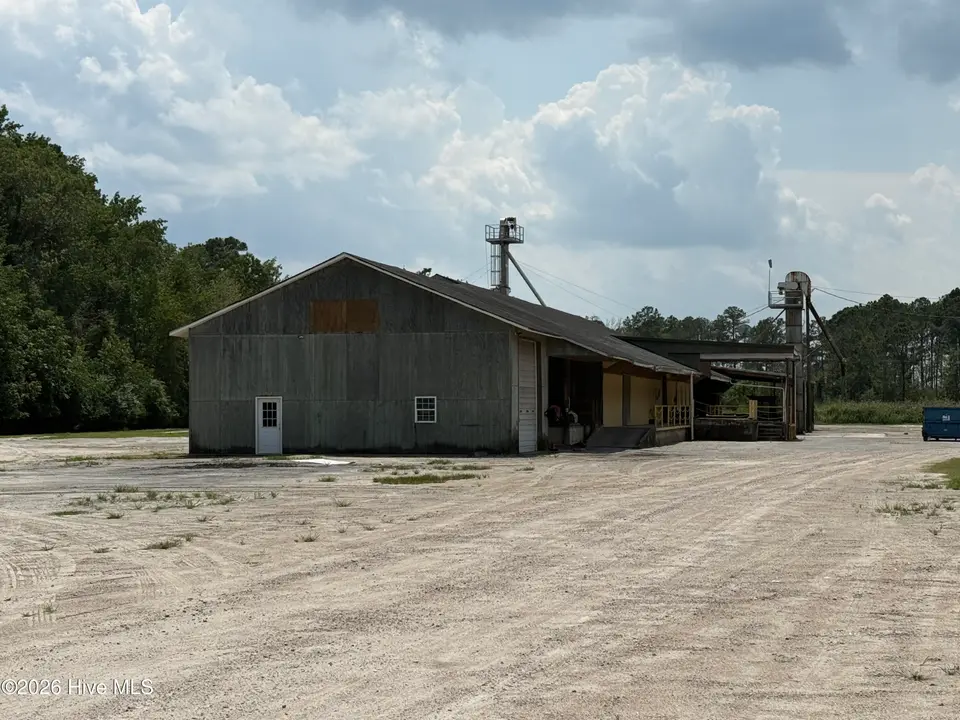 28536 Us 264 Highway E, Belhaven, NC 27810 – photo 1 of 40: IMG_1699 2