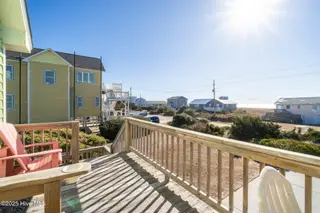 1914 Ocean Drive E, Emerald Isle, NC 28594 – photo 11: 21-web-or-mls-chadwick-visuals-1914-ocea
